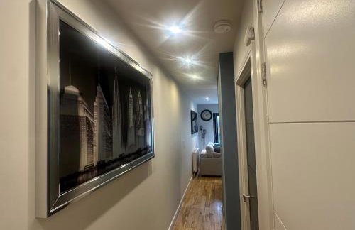 Oakfield Premier Apartments-High Speed WiFi-Smart SelfCheckIn-Central Cardiff Gem - Photo 39