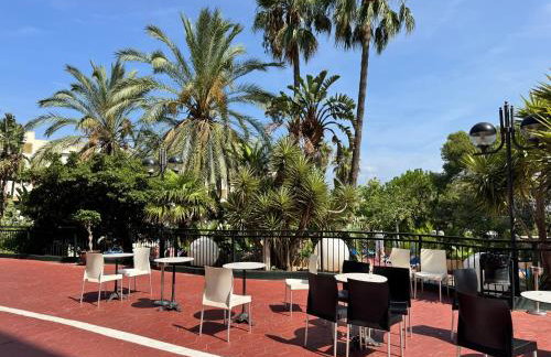 Sea View Apartment, spacious and renovated, 10 minutes to the beach, pool - Photo 18