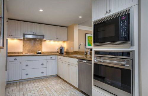 Glorious Beachfront High End Villa grass to sand - Photo 22