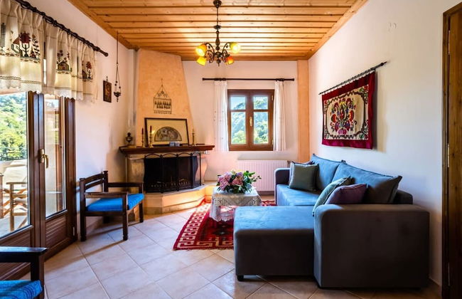 Stemnitsa Stone Residence - Comfy Mountain Getaway - Foto 2