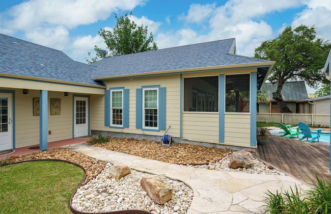 Magnolia Cottage by Miss Kitty’s - Photo 19