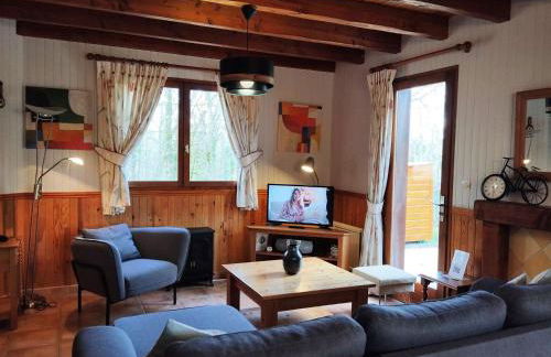 Chalet en vallée Dordogne, jardin privé et piscine partagée - FR-1-828-4 - Foto 7