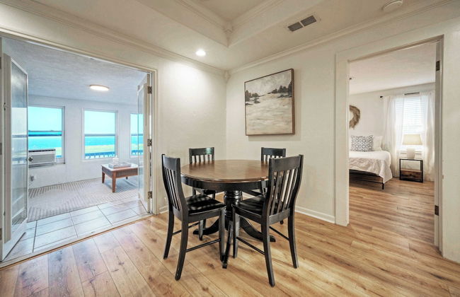 Waterfront Retreat w/ Private Boat Dock, Patio, Views Shore Thing by Avantstay - Photo 11