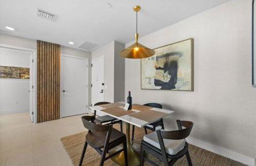 On The 49th Floor! Condo on Highest & Free Parking - Foto 19