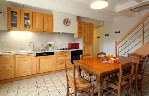 Gîte familial rénové avec jardin au cœur de la Vallée de la Saône - FR-1-583-467 - Foto 2