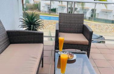 Modern 2 bedroom apartment 5mins from golf course - Foto 17