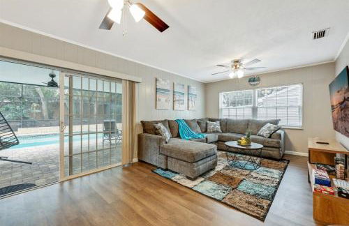 Exquisite Retreat with Heated Pool for 14 Guests, Pool Table Paradise! - Foto 12