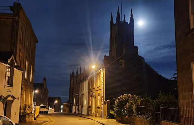 Breathtaking Views on Historical Street- Central - Foto 9