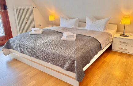 Ferienwohnung mit Balkon und eingezäunten Garten - Foto 16
