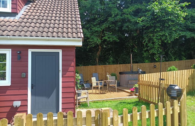 Romantic Chalet- Hot Tub- Games Room-stream-views - Foto 22