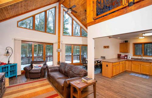 Cabin in the Woods by Simple Life Rentals - Foto 7