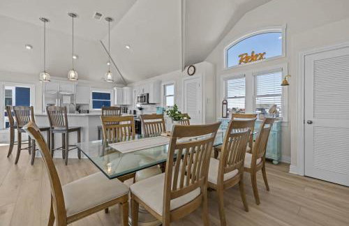 Blue Moon - LUX Oceanfront Pool Hot Tub Theater - Photo 30