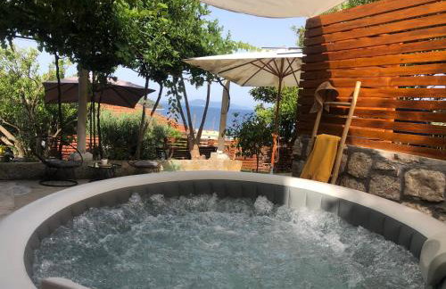 SECRET PARADISE-Holiday home with hot tub and BBQ - Photo 23