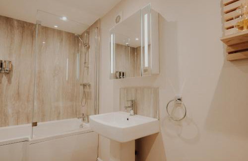 Newly Designed Home from Home in Retford - Foto 26