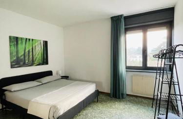 Mamisà centro, comodo alla stazione dei treni - Photo 4