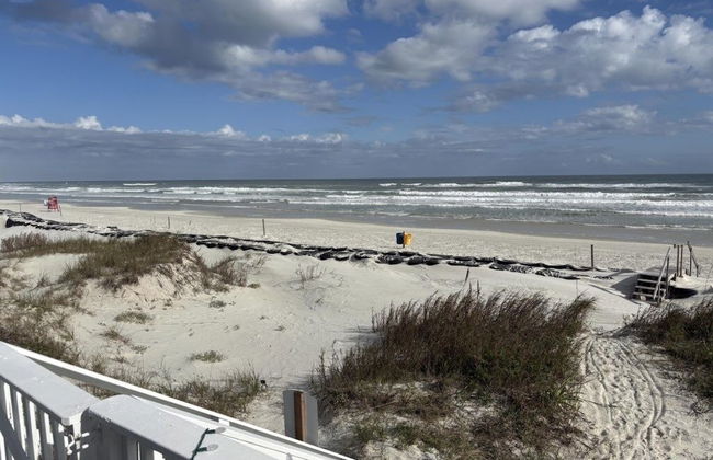 Ocean Front Beach Walking Distance To Flagler 4 Bedroom Home by RedAwning - Foto 28