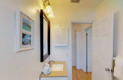 Blue Wave Villa East - Photo 24