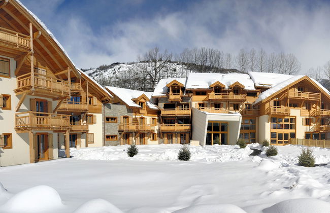 1 bedroom Apartment in Saint-Chaffrey with swimming pool and garden - Photo 16