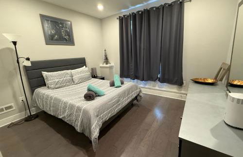 Charming 3BR 2BA with Private Patio - Foto 12