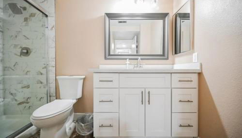 Spacious Henderson Hidden Gem! - Foto 3, Shower