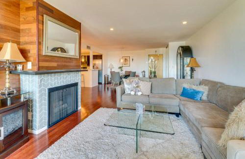 Granada Hills Condo with Community Pool and Workspace - Foto 10