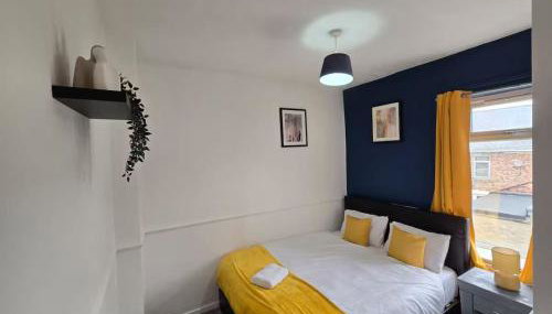 Well-Located 2BR Haven Comfort Meets Convenience - Foto 4, towels, heating