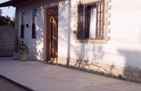 Casa espaçosa bem localizada em Maricá! - Foto 2