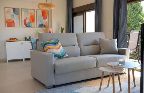 Céntrico apartamento cozy con piscina y parking - Foto 9