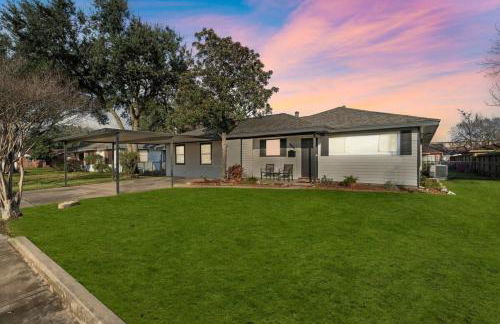 Entire 3 bedroom 1 and half bath home in Deer Park high speed wifi - Foto 24