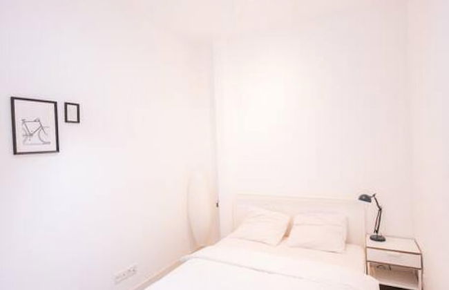 Alphabet 2 BR Serviced Apartments -lh- - Photo 3