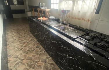 Apartamento mobiliado- próx shopping e centro - Foto 2