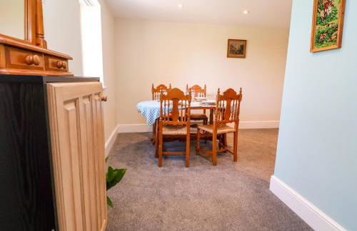 Walnut Cottage - Photo 9