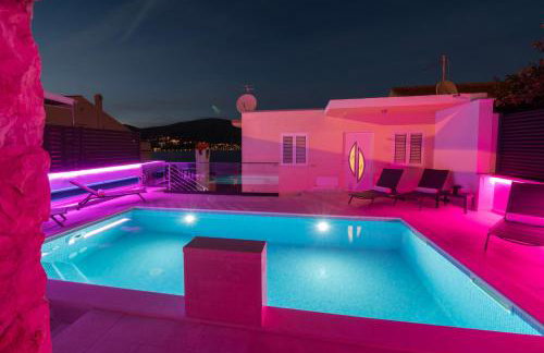 Lavanda Residence with Heated Pool Trogir Split - Foto 2