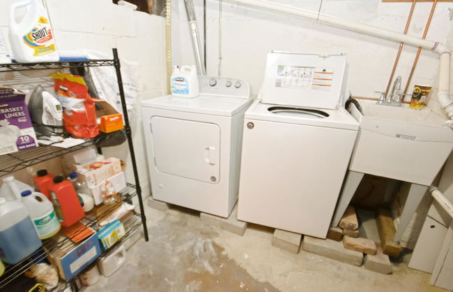 Updated Bungalow Steps to Notre Dame 410 - Foto 19