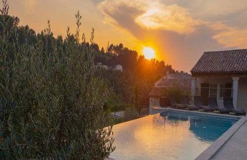 Villa in Provence with Infinity Pool - Foto 49