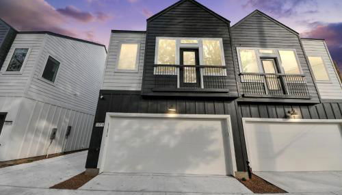 Houston Townhome NRG, Med Center, Downtown, Free Parking - Photo 3