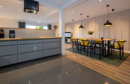 Private Luxe Bournemouth 5BR-7 Beds-3 Bath-Garden-Parking - Foto 12