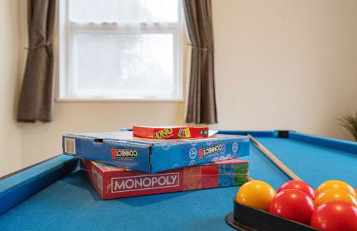 Spacious 6-Bed with Pool Table Desks in every room - Foto 61