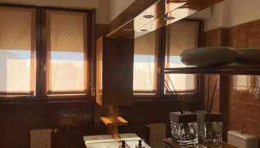 Wood Apartment - Photo 5