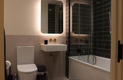 Luxury 2 Bed 2 Bath City Apartment - Foto 10