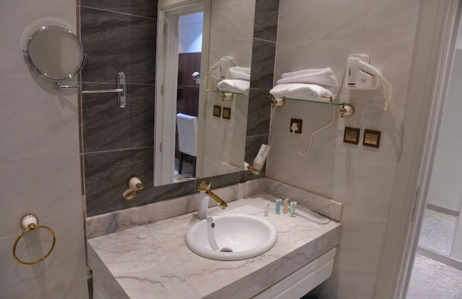 Crown City Hotel - Foto 32