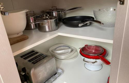 Riverside Cottage with balcony and fishing jetty - Foto 59