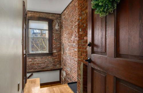 Newburyport Flat Downtown Living King Bed - Foto 16