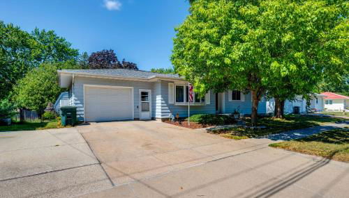 Family-Friendly Waterloo Abode with Deck! - Foto 2