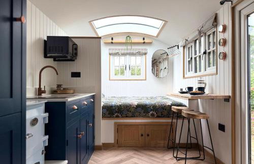 Luxury Shepherds Hut With Wood Fired Hot Tub - Foto 8