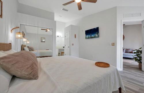 Remodeled Retreat: Tranquil Resort Oasis Near Theme Parks - Foto 6