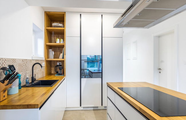 Holiday Home in Bilice With Pool - Photo 17