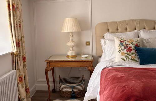 Boutique High Street Apartment In Crickhowell - Photo 26