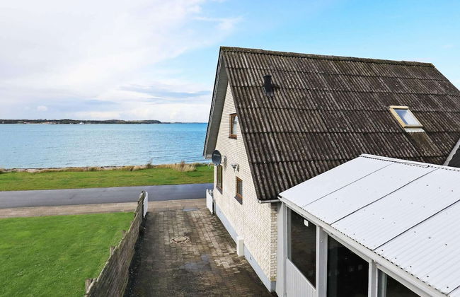 Seaside Retreat in Hvalpsund-by Traum - Photo 34