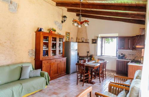 Calàmi - Villa Romeo - Private Apartments with Pool, Seaview & Olive Grove - Foto 40